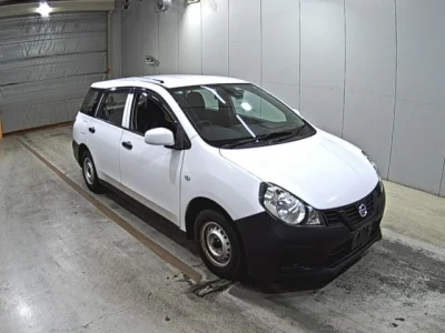Nissan AD