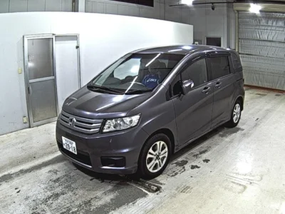 Honda Freed Spike