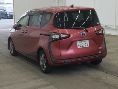 Toyota Sienta