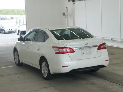 Nissan SYLPHY