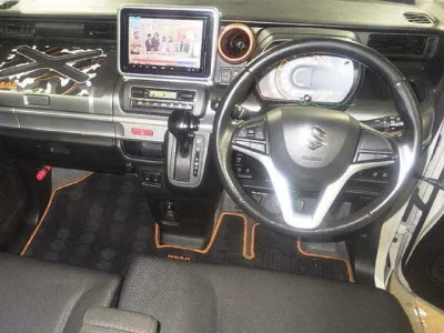 Suzuki Spacia Gear