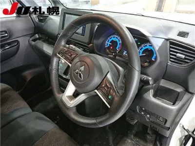 Mitsubishi eK X Space