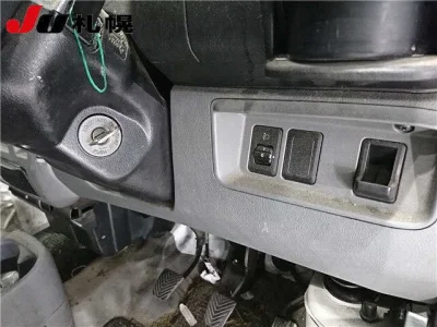 Mitsubishi Minicab Van