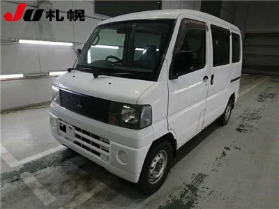 Mitsubishi Minicab Van