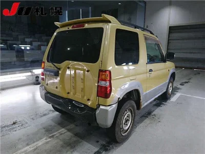 Mitsubishi Pajero Mini