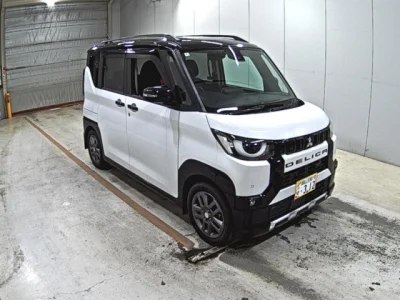 Mitsubishi Delica Mini