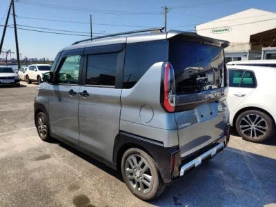 Mitsubishi Delica Mini