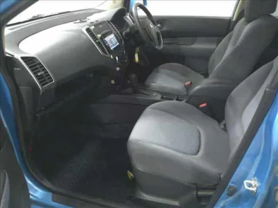 Nissan WINGROAD