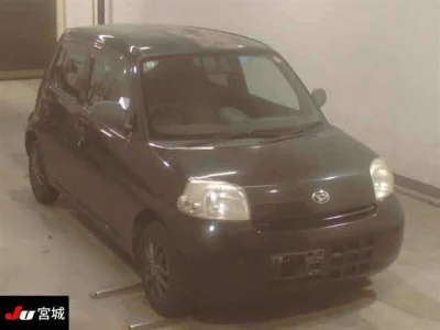 Daihatsu Esse