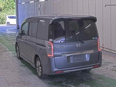 Honda STEP WAGON