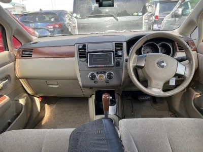 Nissan Tiida Latio