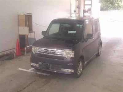 Toyota Pixis Space