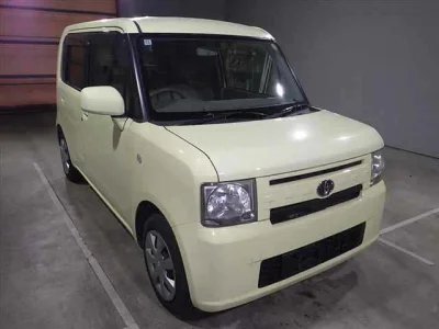 Toyota Pixis Space