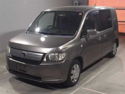 Honda Mobilio Spike