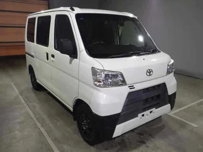 Toyota Pixis Van