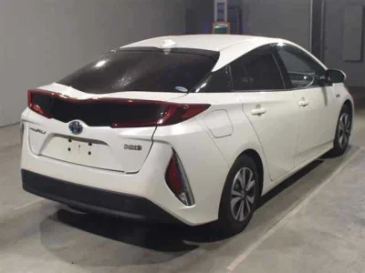 Toyota Prius PHV