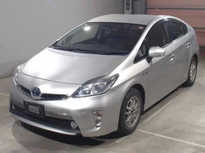 Toyota Prius PHV