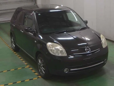 Mazda Verisa