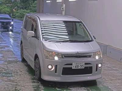 Mitsubishi DELICA D5