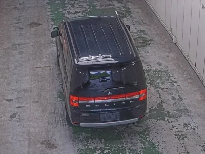 Mitsubishi DELICA D5