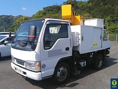 Isuzu Elf