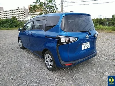 Toyota Sienta