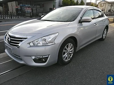 Nissan TEANA