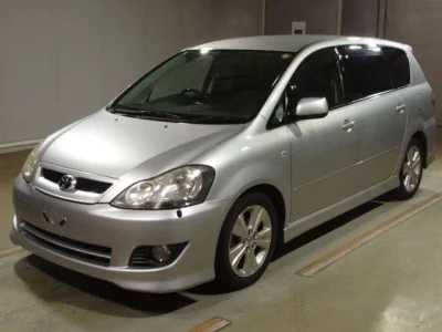 Toyota Ipsum