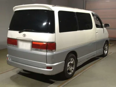 Toyota Hiace Regius