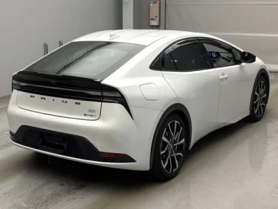 Toyota Prius PHV