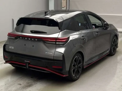 Nissan Aura