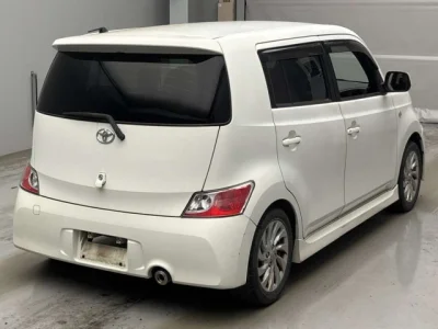 Toyota bB