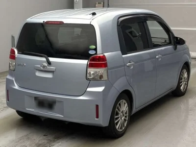 Toyota Spade