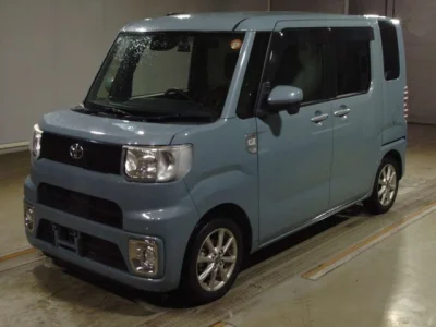 Toyota Pixis Mega
