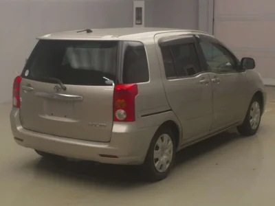 Toyota Raum