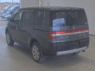 Mitsubishi Delica