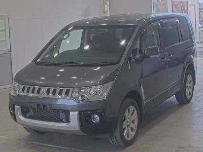 Mitsubishi Delica