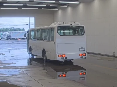 Mitsubishi Aero Midi