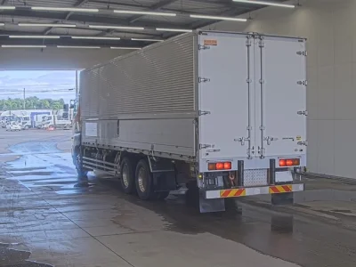 Hino PROFIA