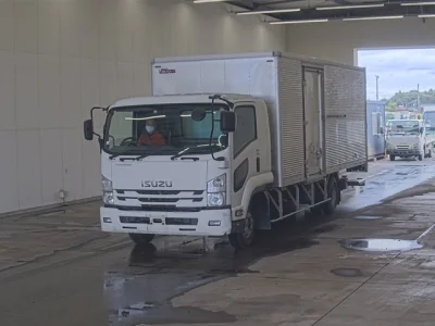 Isuzu FORWARD