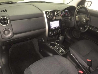 Mazda Verisa