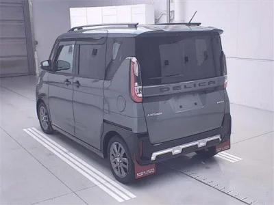 Mitsubishi Delica Mini