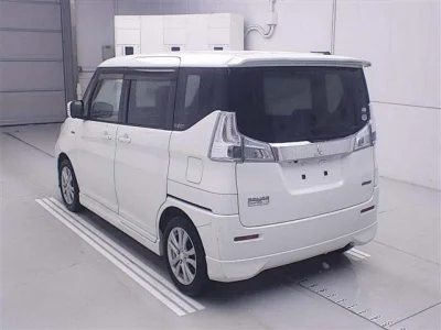 Mitsubishi Delica D:2