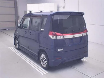Mitsubishi Delica D:2
