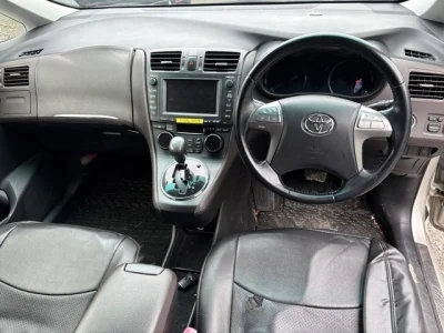 Toyota Mark X Zio