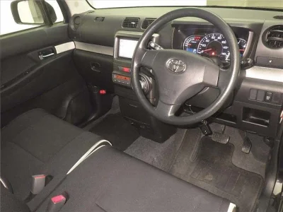 Toyota Pixis Space