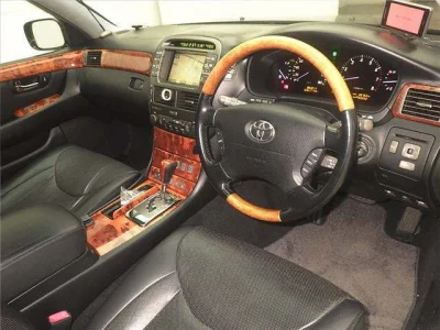 Toyota Celsior