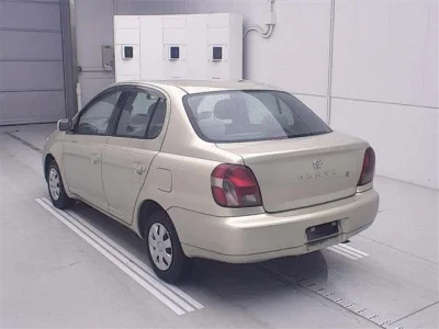 Toyota Platz