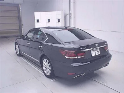 Lexus LS460L
