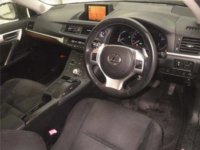 Lexus CT200h